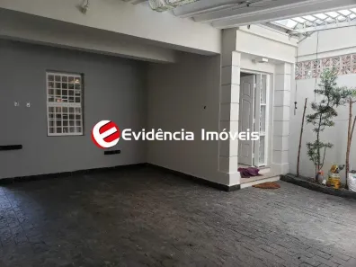 Sobrado com 3 Quartos à venda, 196m² no Vila Scarpelli, Santo André