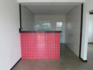 Casa com 2 Quartos para alugar, 45m² no Araguaia, Belo Horizonte