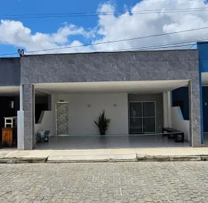 Casa com 2 Quartos para alugar, 65m² no Registro, Feira de Santana