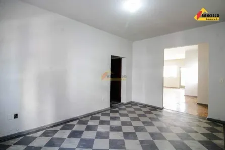 Apartamento com 3 Quartos para alugar, 177m² no Centro, Divinópolis