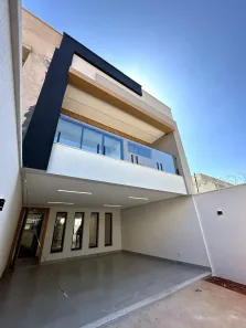 Sobrado com 3 Quartos à venda, 210m² no Parque Amazônia, Goiânia
