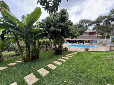 Fazenda/Sítio com 3 Quartos à venda, 1000m² no Chácaras Berro D'Água, Itu