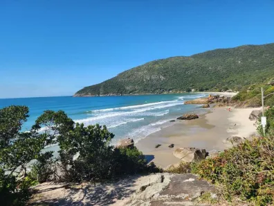 Casa com 1 Quarto para alugar, 30m² no Pântano do Sul, Florianópolis
