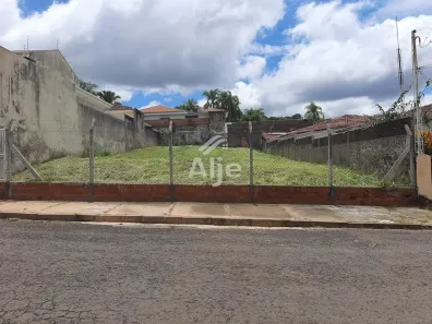 Lote/Terreno à venda, 555m² no Jardim Marajá, Marília