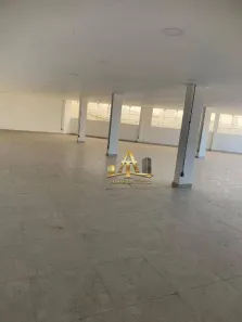 Prédio Comercial para alugar, 2189m² no Jardim dos Camargos, Barueri