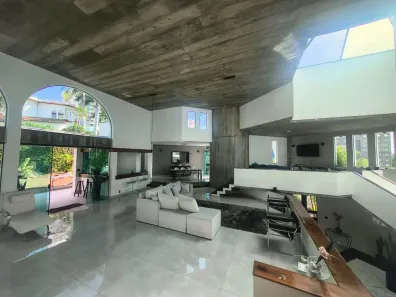 Casa de Condomínio com 3 Quartos para alugar, 800m² no Parque Campolim, Sorocaba