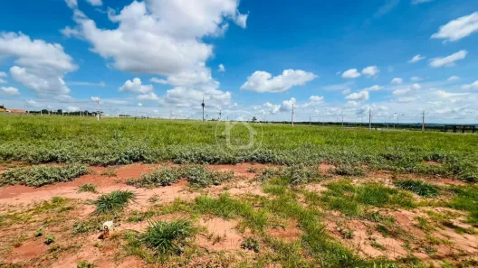 Lote/Terreno à venda, 303m² no Jardim Montevidéu, Campo Grande
