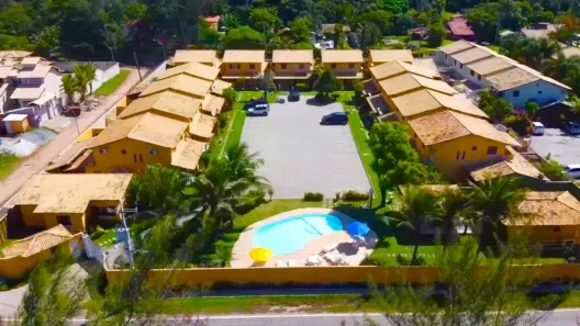 Casa de Condomínio com 2 Quartos para alugar, 70m² no , Armação dos Búzios