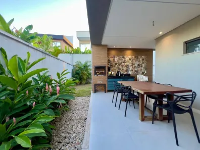 Casa de Condomínio com 3 Quartos à venda, 226m² no Cidade Alpha, Eusébio