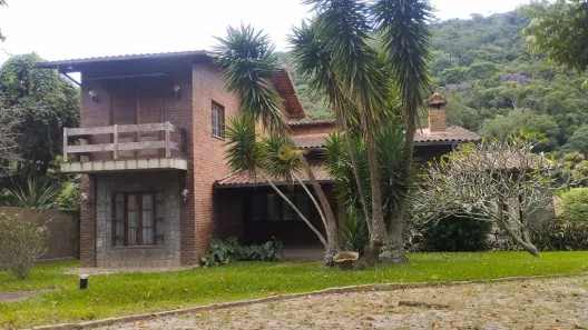 Casa com 4 Quartos à venda, 1180m² no Albuquerque, Teresópolis