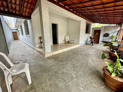 Casa com 4 Quartos à venda, 300m² no Planalto, Belo Horizonte