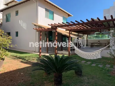 Casa com 4 Quartos à venda, 372m² no Cabral, Contagem