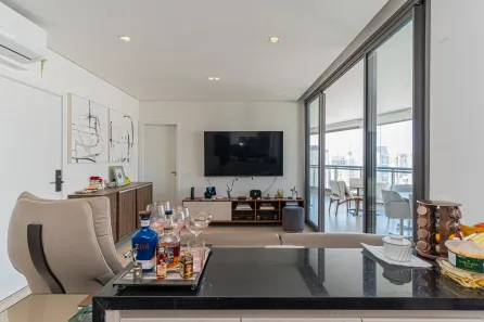 Apartamento com 2 Quartos para alugar, 109m² no Vila Nova Conceição, São Paulo