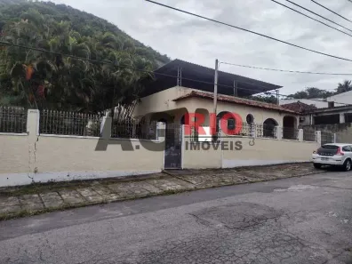 Casa com 3 Quartos à venda, 200m² no Jardim Sulacap, Rio de Janeiro