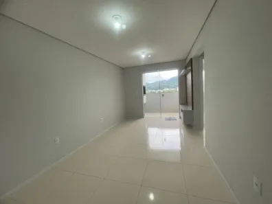 Apartamento com 2 Quartos para alugar, 66m² no Rau, Jaraguá do Sul