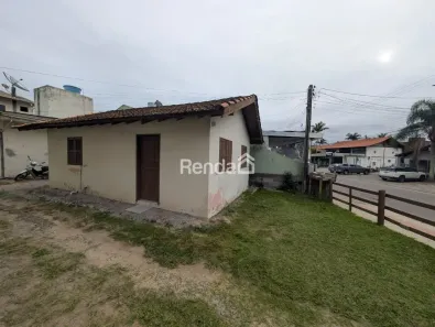 Casa de Condomínio com 2 Quartos para alugar, 50m² no CENTRO, Garopaba