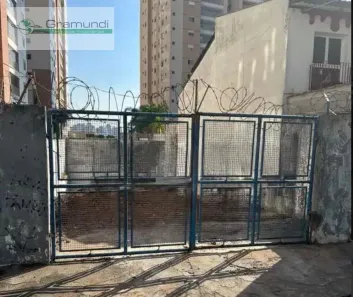 Lote/Terreno à venda, 243m² no Vila Gumercindo, São Paulo