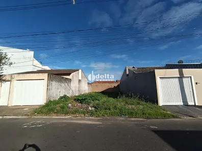 Lote/Terreno à venda, 250m² no Jardim Europa, Uberlândia