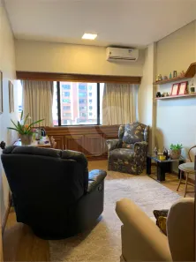 Sala Comercial à venda, 33m² no Petrópolis, Porto Alegre