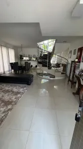 Casa de Condomínio com 3 Quartos à venda, 350m² no Jardins Madri, Goiânia