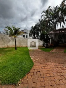 Casa com 3 Quartos à venda, 300m² no Cidade Jardim, Uberlândia