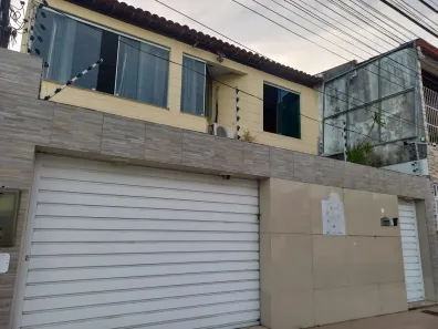 Sobrado com 4 Quartos à venda, 208m² no Jabotiana, Aracaju