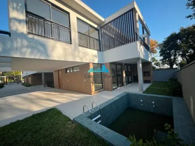 Casa de Condomínio com 4 Quartos para alugar, 250m² no Cacupé, Florianópolis