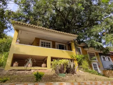 Casa de Condomínio com 3 Quartos para alugar, 240m² no São Lucas, Viamão