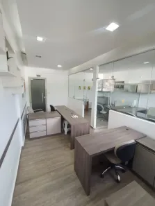Sala Comercial com 3 Quartos para alugar, 96m² no Adrianópolis, Manaus