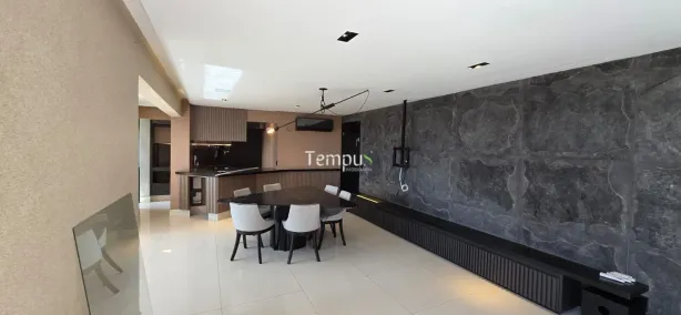 Apartamento com 2 Quartos para alugar, 110m² no Park Lozandes, Goiânia
