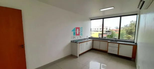 Sala Comercial à venda, 49m² no Recreio dos Bandeirantes, Rio de Janeiro