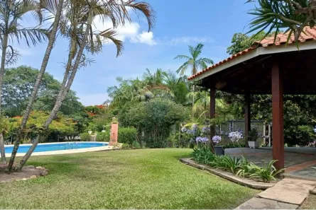 Fazenda/Sítio com 4 Quartos à venda, 429m² no Chácara Recanto, Salto de Pirapora