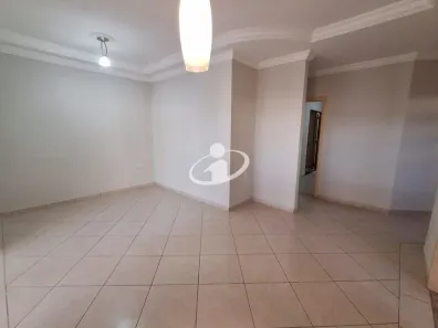 Casa com 3 Quartos para alugar, 100m² no Tibery, Uberlândia