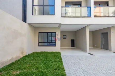 Sobrado com 3 Quartos à venda, 180m² no Jardim das Américas, Curitiba