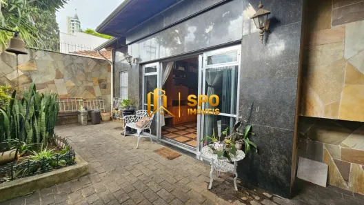 Casa com 3 Quartos para alugar, 180m² no Cidade Monções, São Paulo