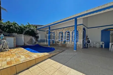 Casa com 3 Quartos à venda, 161m² no Jardim Tres Marias, Peruíbe