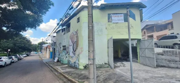 Imóvel Comercial com 3 Quartos à venda, 386m² no Vila Helena, Jundiaí