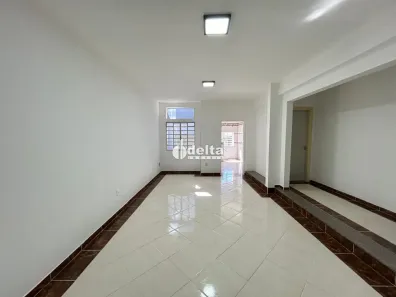 Casa com 4 Quartos para alugar, 280m² no Chácaras Tubalina e Quartel, Uberlândia
