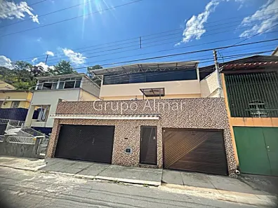 Casa à venda, 200m² no Grajaú, Juiz de Fora