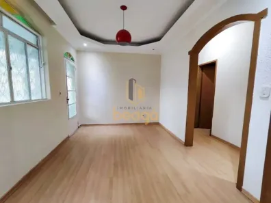Casa com 3 Quartos à venda, 198m² no Camargos, Belo Horizonte