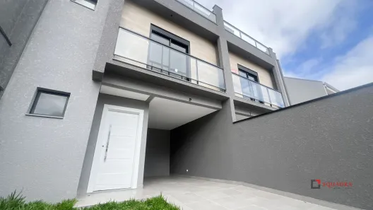 Sobrado com 3 Quartos à venda, 124m² no Uberaba, Curitiba