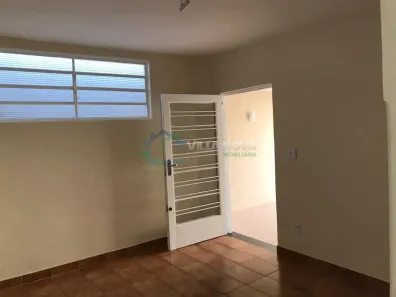 Casa com 3 Quartos à venda, 113m² no Vila Tibério, Ribeirão Preto