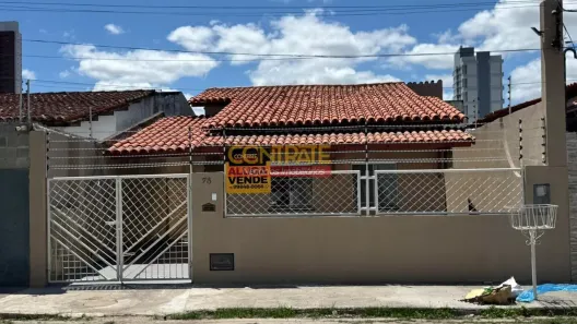 Casa com 3 Quartos para venda ou aluguel, 225m² no Capuchinhos, Feira de Santana