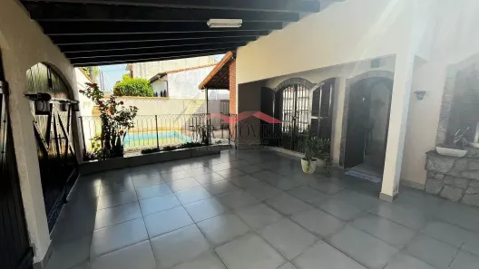 Casa com 3 Quartos à venda, 216m² no Barreira Cravo, Volta Redonda