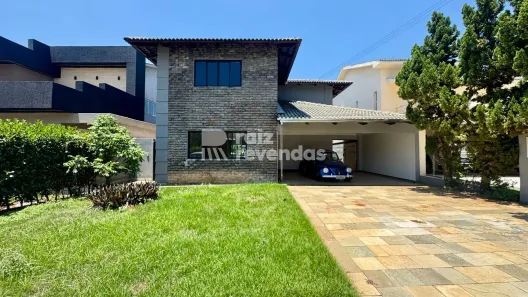 Casa de Condomínio com 3 Quartos à venda, 201m² no Jardins Madri, Goiânia