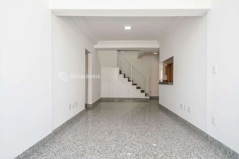 Apartamento com 2 quartos — Santo Antônio, Belo Horizonte