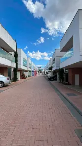 Casa de Condomínio com 3 Quartos à venda, 148m² no Jardim Vitória, Goiânia