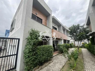 Sobrado com 2 Quartos à venda, 93m² no Pontal de Santa Marina, Caraguatatuba