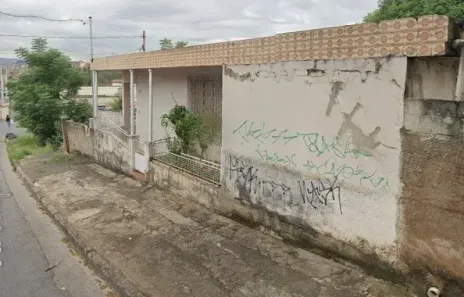 Casa com 4 Quartos à venda, 420m² no Nova Gameleira, Belo Horizonte