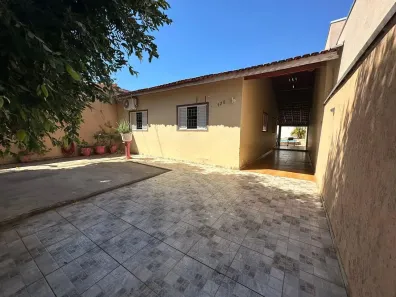 Casa com 3 Quartos à venda, 250m² no Recanto dos Pássaros, Cuiabá
